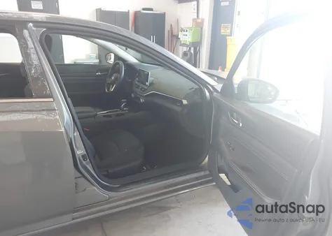 2019 Nissan Altima 2.5 S z USA, uszkodzony, nr VIN 1N4BL4BV7KC120482